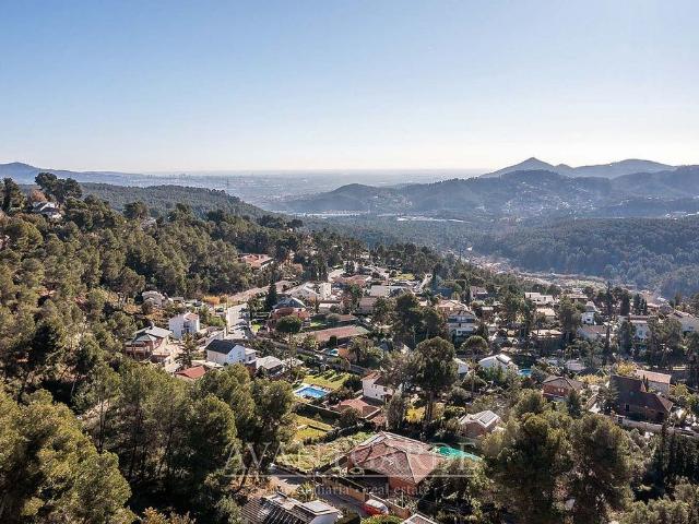 Chalet en venta en calle Bellavista, Pallejà, de 158 m² 4 habitaciones por 790.000