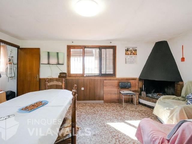 Chalet en venta en calle Bp, Sant Feliu de Codines, de 200 m² 6 habitaciones por 340.000