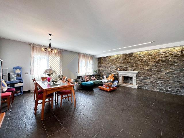 Chalet en venta en calle Bruc, Maçanet de la Selva, de 207 m² 4 habitaciones por 379.000