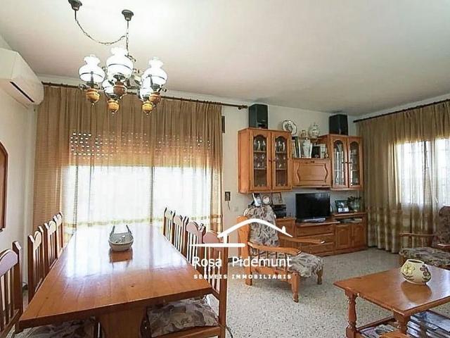 Chalet en venta en calle Bruc, Maçanet de la Selva, de 90 m² 4 habitaciones por 330.000