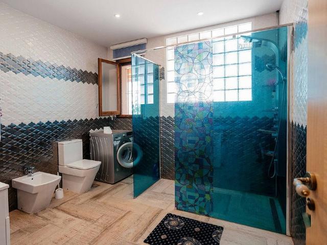 Chalet en venta en calle Verge de la Roca, Mont Roig del Camp, de 250 m² 4 habitaciones por 500.000