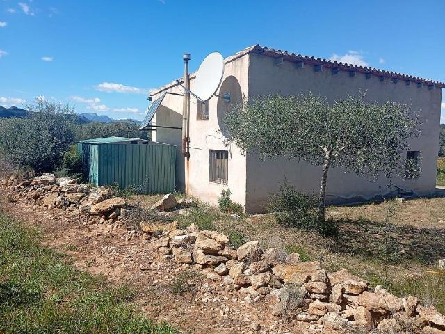Chalet en venta en calle Ginestar, Ginestar, de 101 m² 2 habitaciones por 120.000