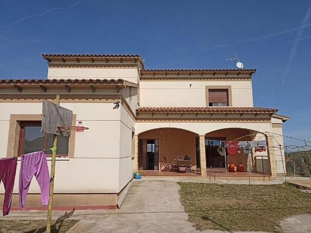 Chalet en venta en calle Gladiol, Calafell, de 220 m² 4 habitaciones por 280.000