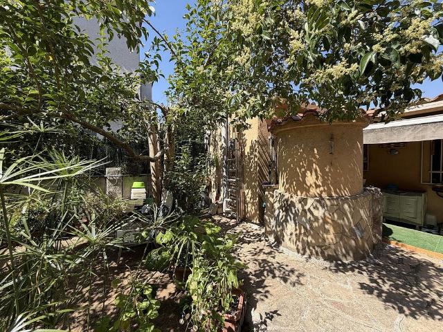 Chalet en venta en calle D'orense, Sant Cugat del Vallès, de 60 m² 2 habitaciones por 515.000