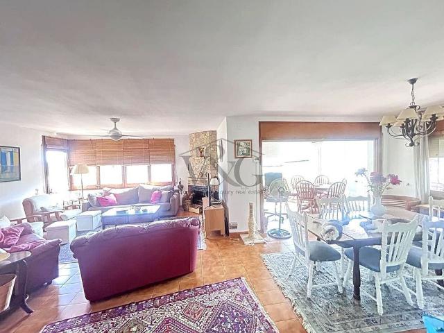 Chalet en venta en calle Dalmai Bernat, Begur, de 253 m² 3 habitaciones por 740.000