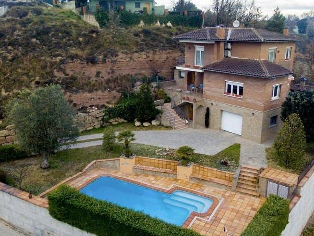 Chalet en venta en calle D'anicet Salvans, Olost, de 350 m² 6 habitaciones por 790.000