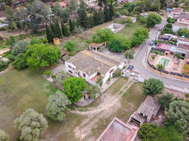 Chalet en venta en calle Circunvalació, Vespella de Gaià, de 397 m² 5 habitaciones por 395.000