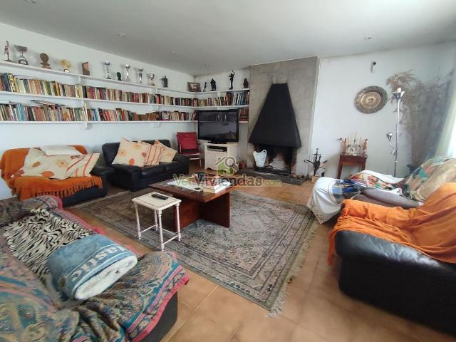 Chalet en venta en calle De Dalt, Matadepera, de 566 m² 7 habitaciones por 799.000