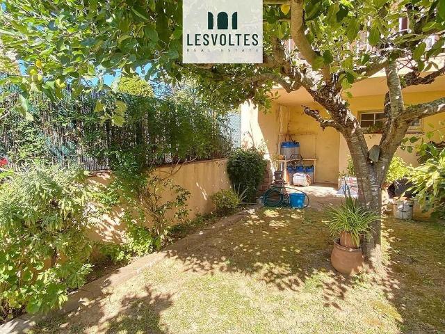 Chalet en venta en calle De Darwin, Palafrugell, de 199 m² 5 habitaciones por 445.000