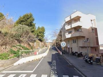 Chalet en venta en calle De Feijóo, Barcelona, de 78 m² 4 habitaciones por 230.325
