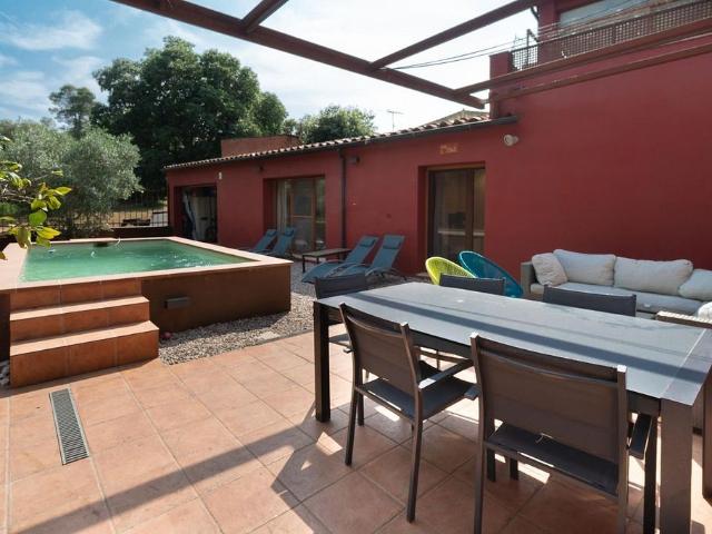 Chalet en venta en calle De Fitor, Forallac, de 381 m² 7 habitaciones por 645.000