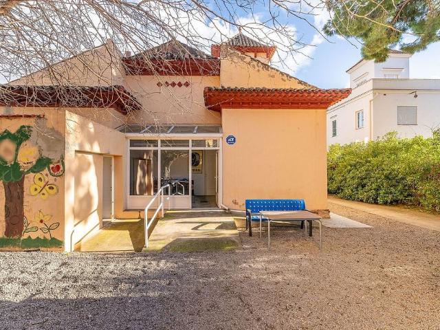 Chalet en venta en calle De Frederic Soler, Reus, de 234 m² 6 habitaciones por 590.000