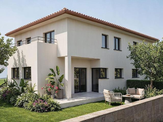 Chalet en venta en calle De Joan Amades, Roda de Ter, de 178 m² 3 habitaciones por 425.000
