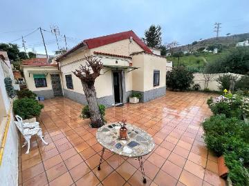 Chalet en venta en calle De Logronyo, Barcelona, de 110 m² 3 habitaciones por 430.000