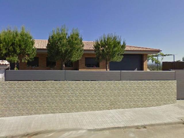 Chalet en venta en calle De la Constitució, Pont de Vilomara i Rocafort, El, de 228 m² 1 habitación por 192.000