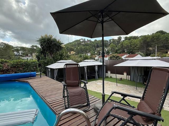 Chalet en venta en calle De la Cadernera, Olivella, de 152 m² 4 habitaciones por 360.000