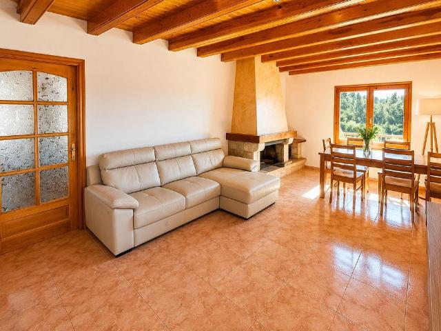 Chalet en venta en calle De la Capellana, Coma i la Pedra, la, de 303 m² 5 habitaciones por 580.000