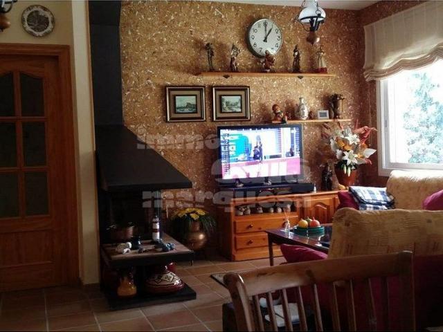 Chalet en venta en calle De la Civada, Begur, de 170 m² 4 habitaciones por 585.000