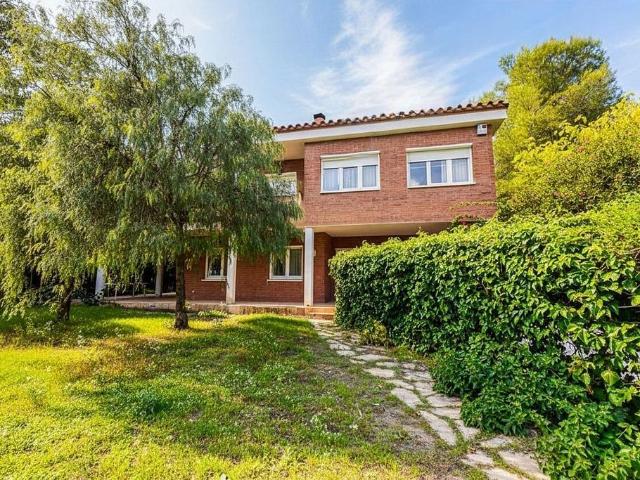 Chalet en venta en calle De la Font, Almoster, de 286 m² 4 habitaciones por 475.000