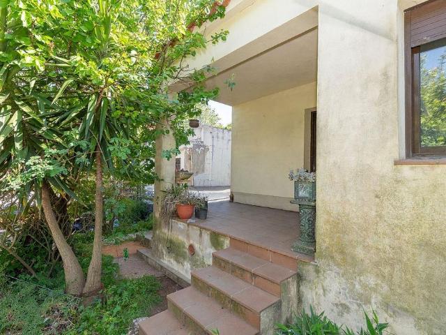 Chalet en venta en calle De la Sureda, Llagostera, de 90 m² 3 habitaciones por 225.000