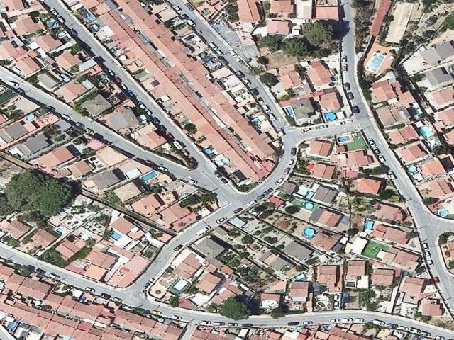 Chalet en venta en calle De la Petúnia, Esparreguera, de 52 m² 2 habitaciones por 113.821