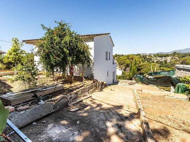 Chalet en venta en calle De Les Alzines, Sentmenat, de 148 m² 3 habitaciones por 289.000