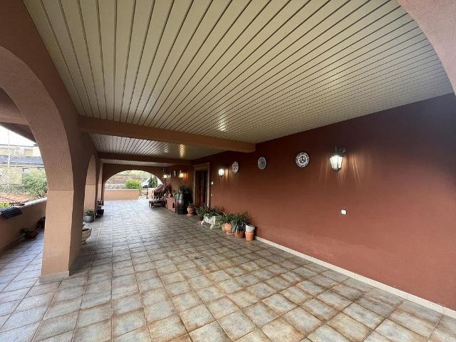 Chalet en venta en calle De L'església, Sant Salvador de Guardiola, de 122 m² 4 habitaciones por 480.000