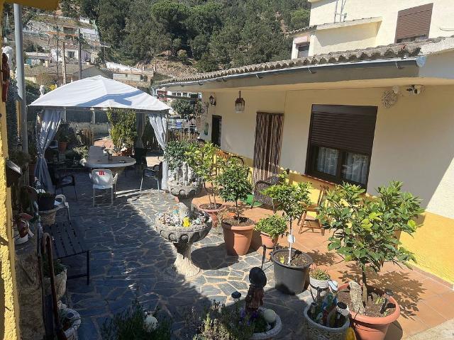 Chalet en venta en calle De L'illa, Massanes, de 178 m² 6 habitaciones por 250.000