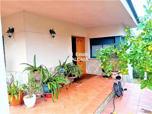 Chalet en venta en calle De Llançà, Lloret de Mar, de 180 m² 3 habitaciones por 288.000