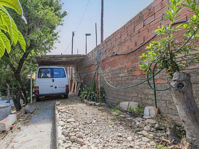 Chalet en venta en calle De Lleó, Rubí, de 37 m² 1 habitación por 180.000