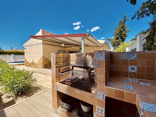 Chalet en venta en calle De Montagut, Ametlla de Mar, l´, de 121 m² 4 habitaciones por 325.000