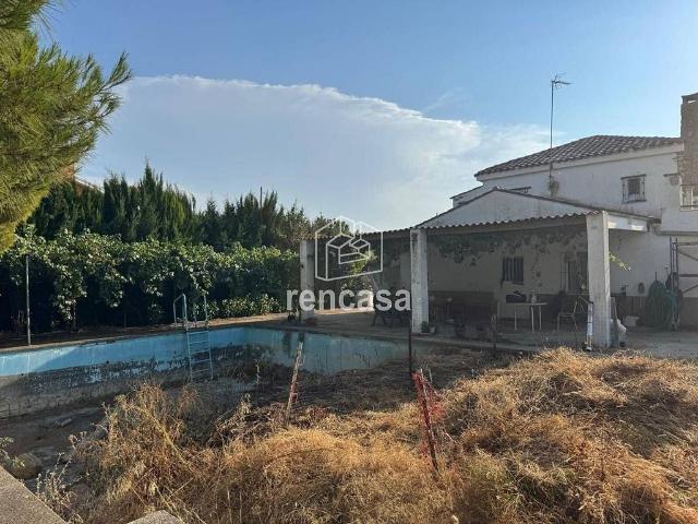Chalet en venta en calle De Miralbó, Alcoletge, de 342 m² 4 habitaciones por 206.000