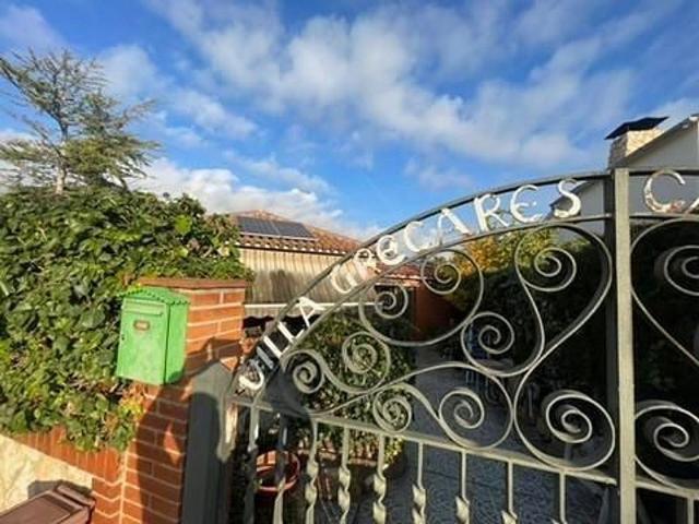 Chalet en venta en calle De Sant Andreu, Santa Oliva, de 96 m² 3 habitaciones por 165.000