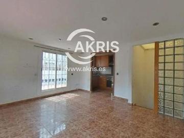 Chalet en venta en calle De Pau Piferrer, Badalona, de 101 m² 4 habitaciones por 129.550