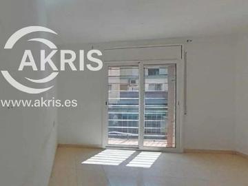 Chalet en venta en calle De Pau Piferrer, Badalona, de 82 m² 2 habitaciones por 179.090