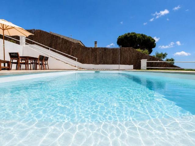 Chalet en venta en calle De Pedracastell, Sant Cebrià de Vallalta, de 180 m² 4 habitaciones por 795.000