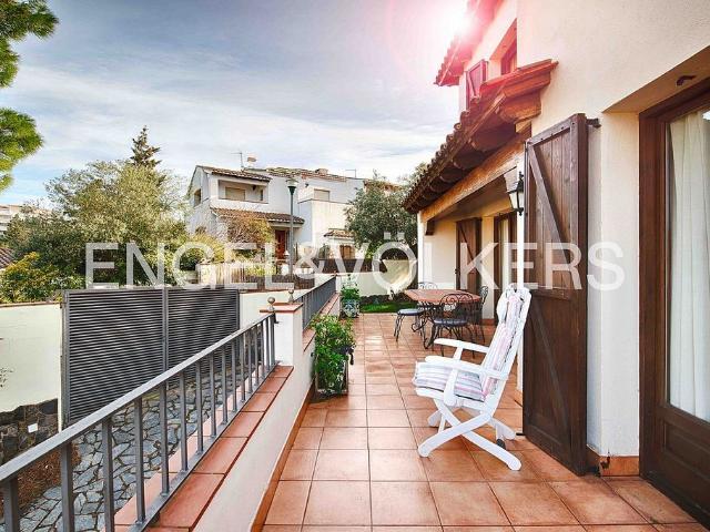 Chalet en venta en calle De Pere III, Llançà, de 238 m² 5 habitaciones por 770.000