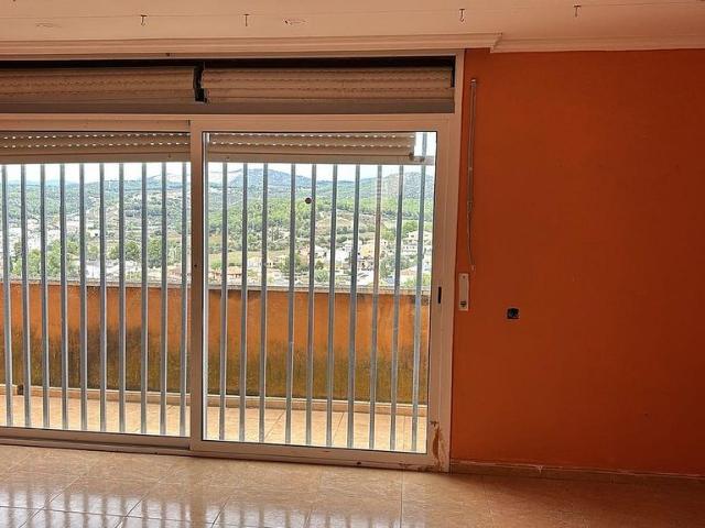 Chalet en venta en calle De Roger de Llúria, Canyelles, de 176 m² 3 habitaciones por 259.000
