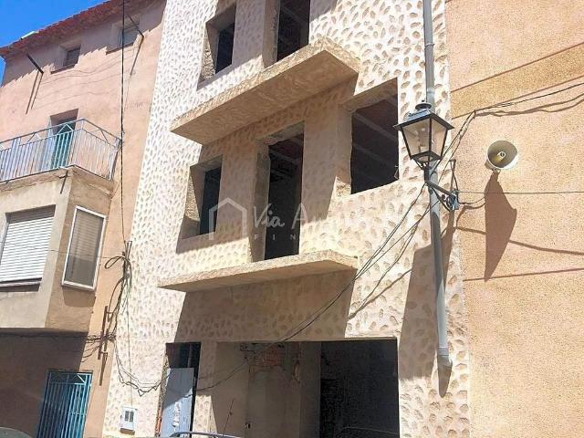 Chalet en venta en calle De Tortosa, Rasquera, de 160 m² 3 habitaciones por 90.000