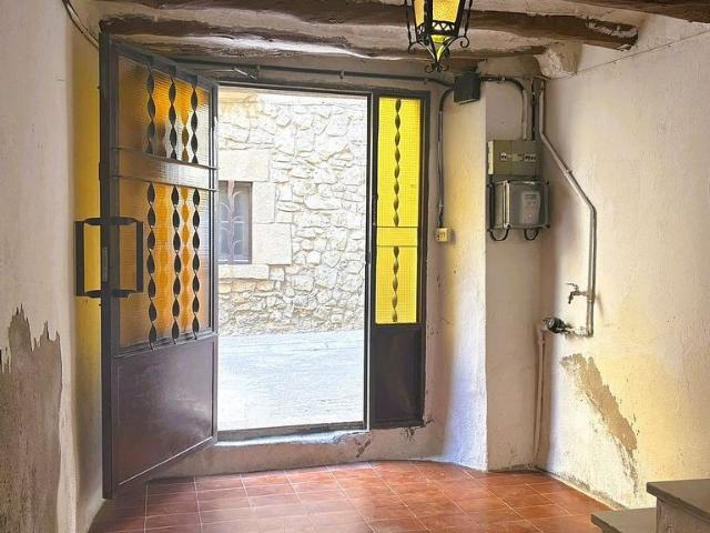 Chalet en venta en calle Del Mig, Belianes, de 58 m² 4 habitaciones por 58.000
