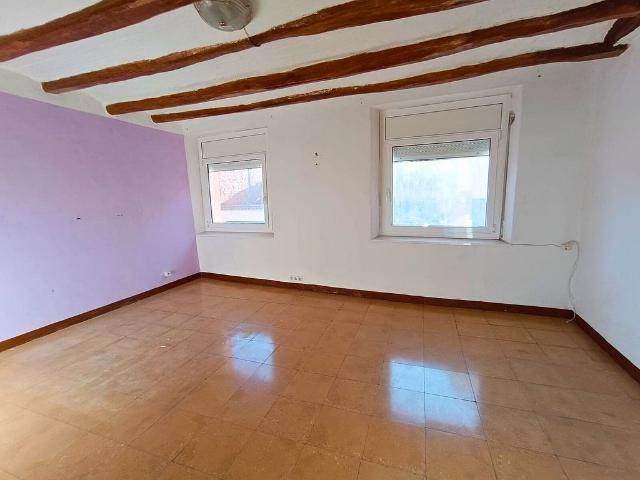 Chalet en venta en calle Del Molí, Torrelavit, de 145 m² 4 habitaciones por 215.000