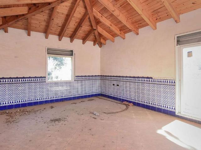 Chalet en venta en calle Del Baix Ebre, Santa Maria de Palautordera, de 178 m² 4 habitaciones por 195.000