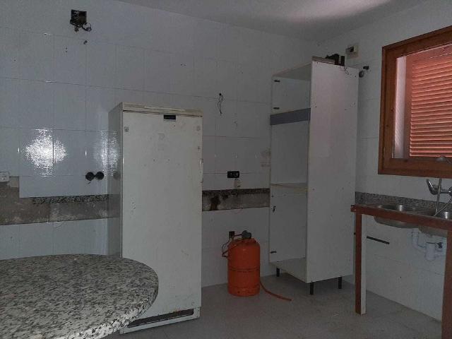 Chalet en venta en calle Del Bàsquet, Pacs del Penedès, de 157 m² 4 habitaciones por 359.000