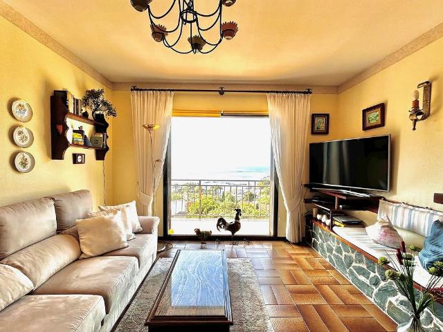 Chalet en venta en calle Del Garbí, Santa Cristina d´Aro, de 178 m² 3 habitaciones por 395.000