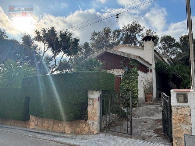 Chalet en venta en calle Del Llobregat, Bisbal del Penedès, la, de 170 m² 3 habitaciones por 268.000