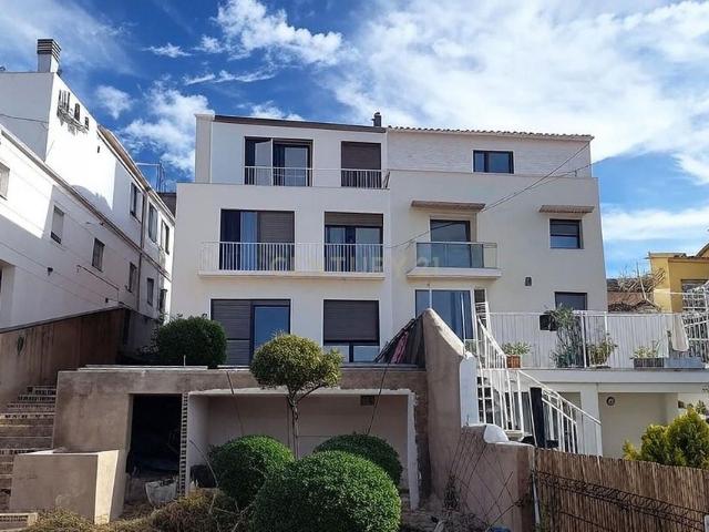 Chalet en venta en calle Del Pacífic, Calafell, de 190 m² 4 habitaciones por 415.000