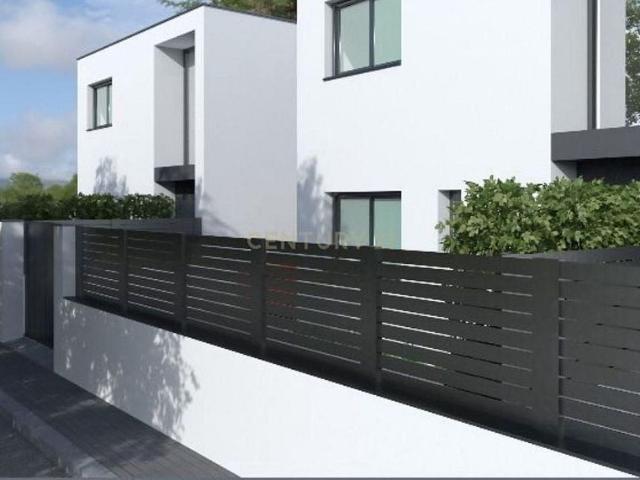 Chalet en venta en calle Del Pont, Parets del Vallès, de 120 m² 4 habitaciones por 396.600