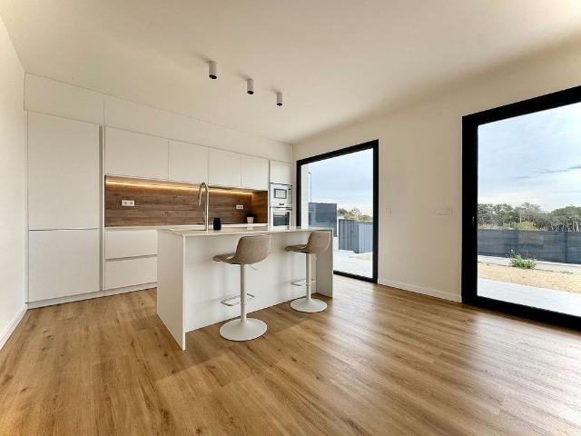 Chalet en venta en calle Del Romaní, Catllar, el, de 113 m² 3 habitaciones por 440.000