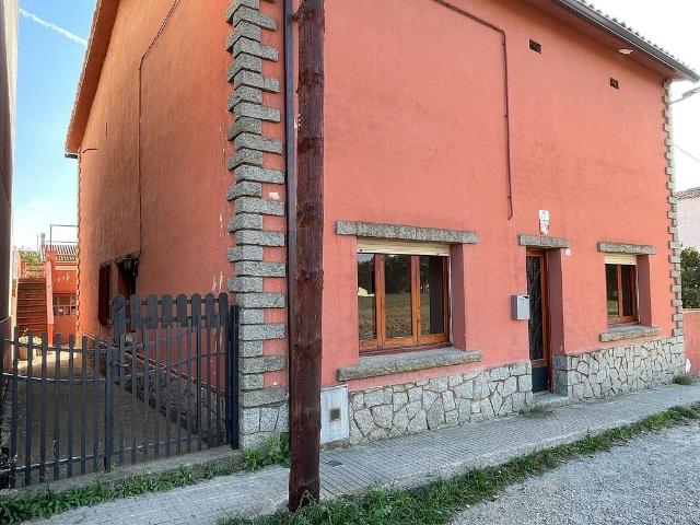 Chalet en venta en calle Del Roser, Cardedeu, de 96 m² 4 habitaciones por 320.000