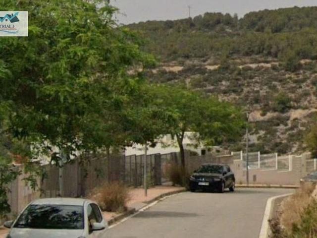 Chalet en venta en calle Del Turó, Sant Pere de Ribes, de 168 m² 4 habitaciones por 592.000